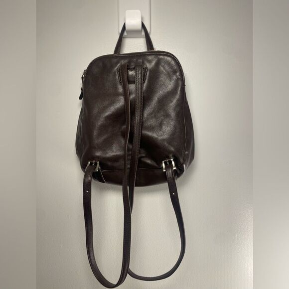 Vintage-style 2000s GUESS Brown Leather 9 Inch Backpack main image 7